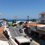 Ria\'S Deluxe Apartments